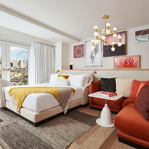 4* Ośrodek wypoczynkowy Virgin Vegas, Curio Collection By Hilton